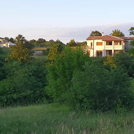 Istra شقة